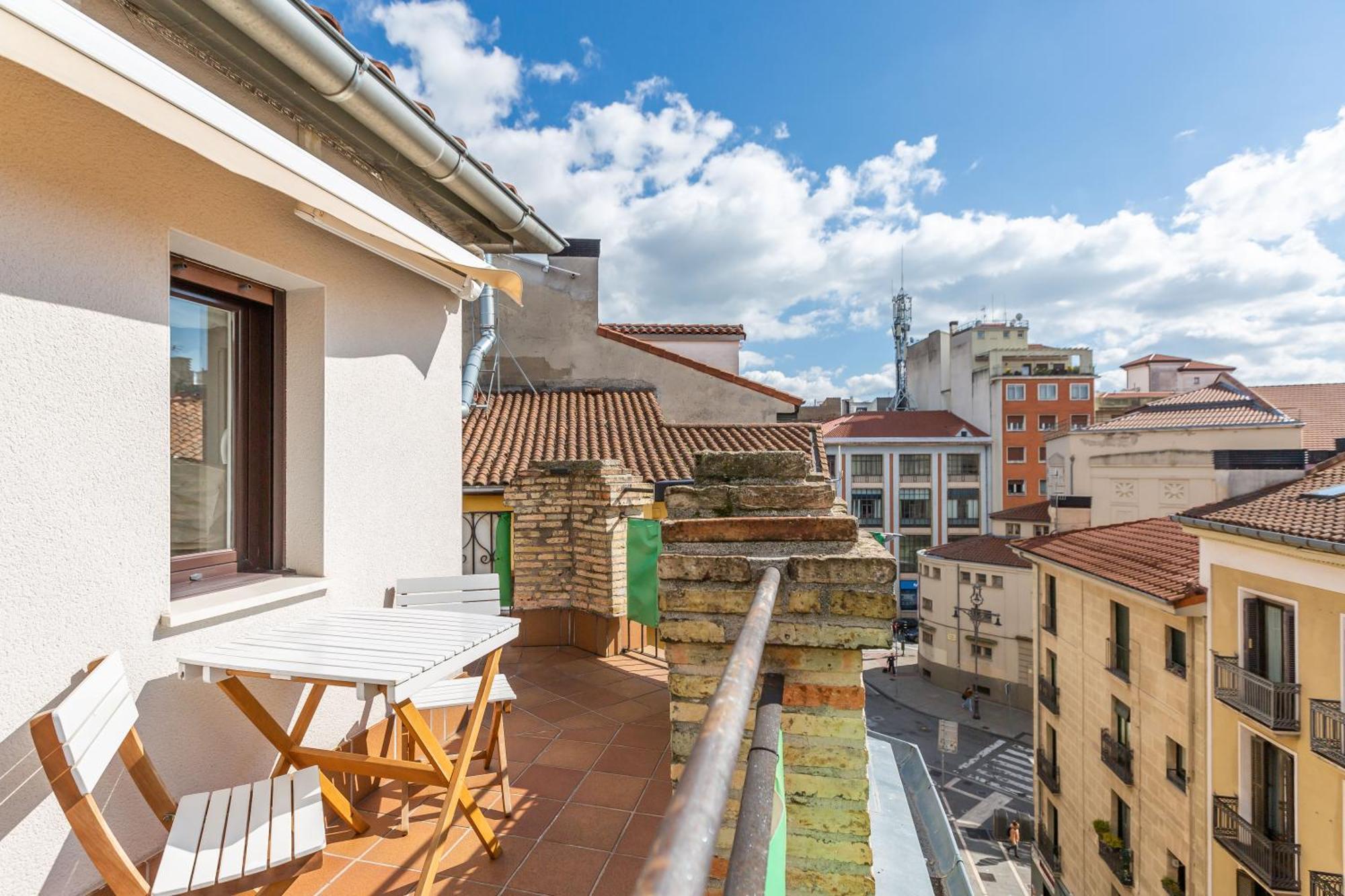 Apartamento El Panuelico De Estafeta - Atico Con Terraza Pamplona